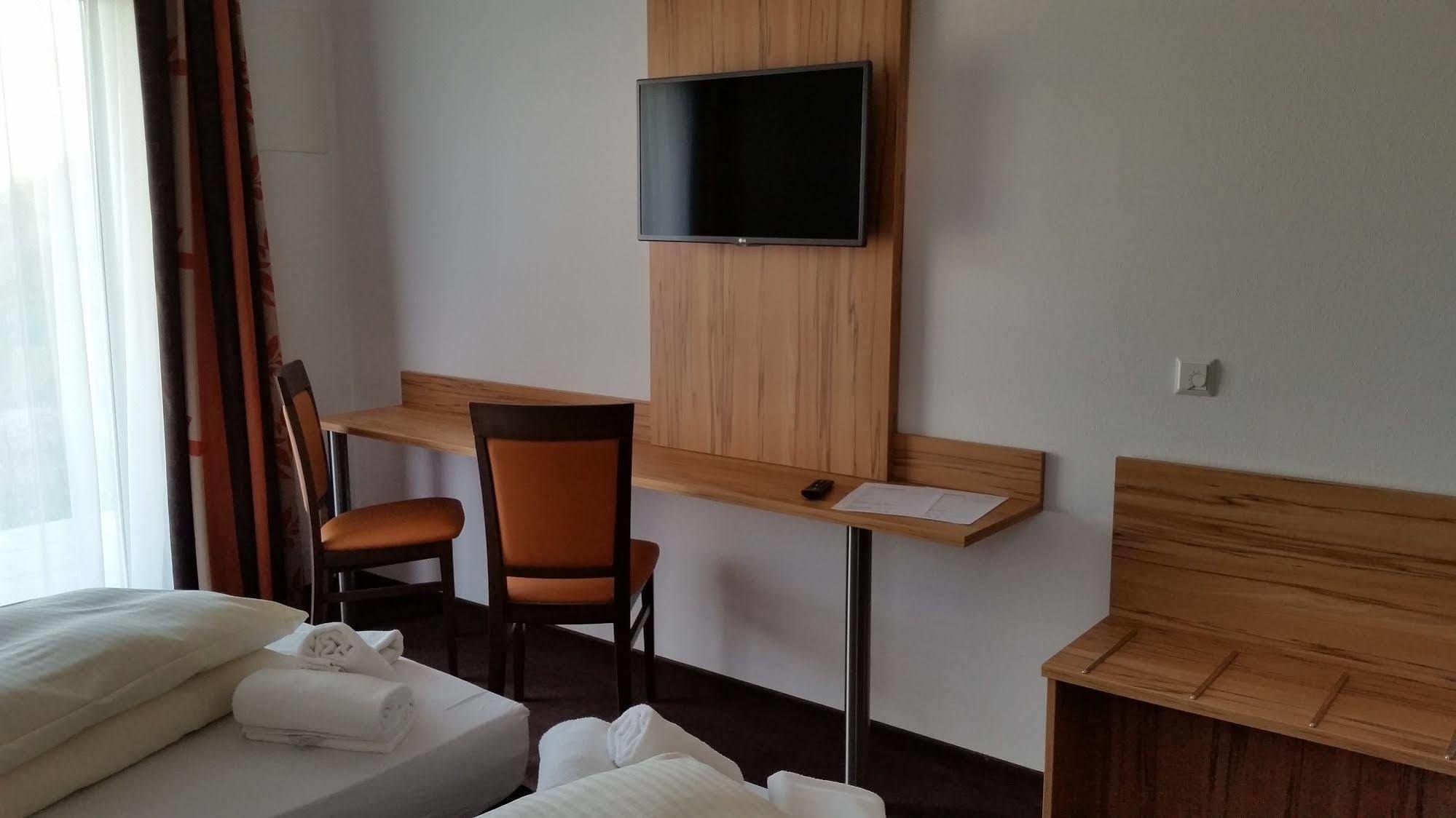 Schaefer Boardinghouse Aparthotel Grobenzell Bagian luar foto