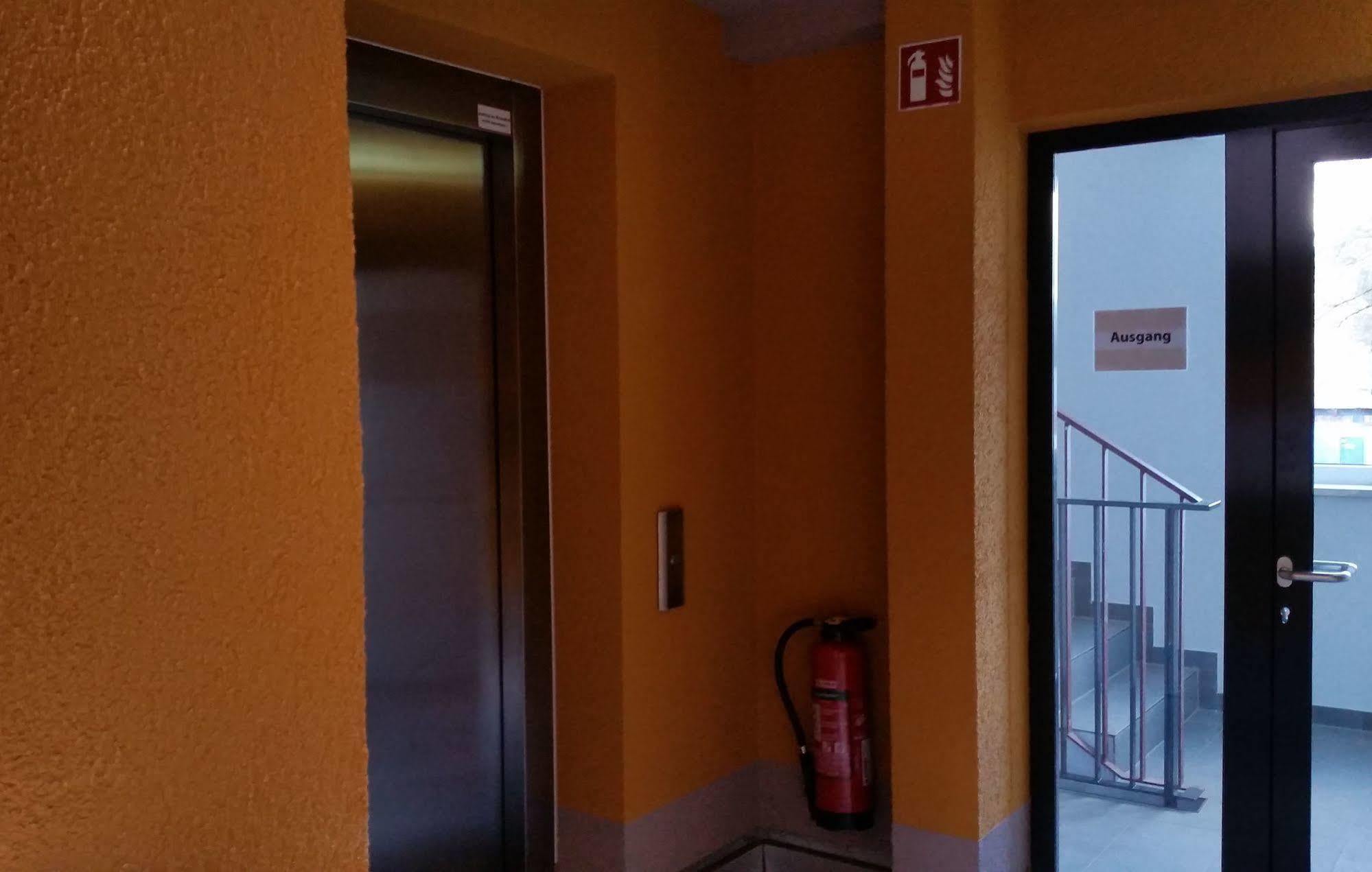 Schaefer Boardinghouse Aparthotel Grobenzell Bagian luar foto